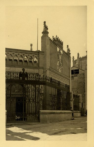 1 - Fachada de la Escuela de Artes