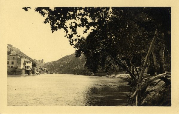 17 - Vista del río Tajo y la Casa del Diamantista