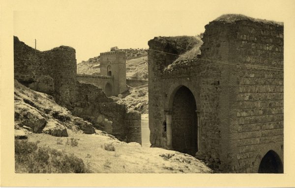 3 - Baño de la Cava y puente de San Martín