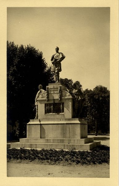 43028_AMT - Monumento al comandante Villamartín en el paseo de Merchán