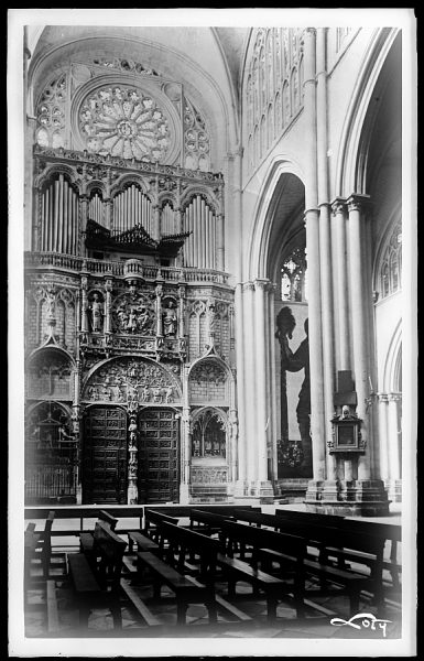 43109_AMT - Catedral. Interior de la Puerta de los Leones