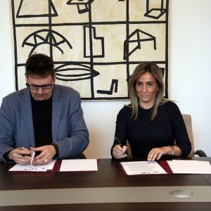 yuntamiento y CECAP firman un convenio para que alumnos con discapacidad desarrollen sus prácticas en el Consistorio