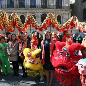 a alcaldesa se suma a la celebración del Año Nuevo Chino y asiste a los actos del Instituto Confucio de la Universidad regional