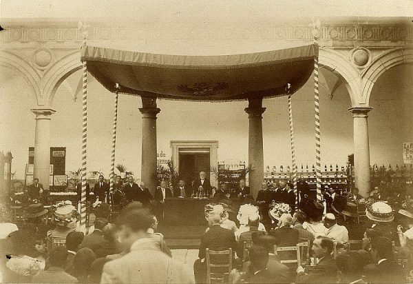 04 - Inauguración por el Conde de Casa Segovia el 15 de agosto de 1909