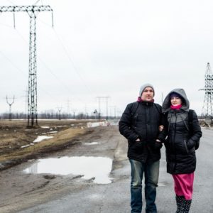 a vida es una batalla diaria para las familias atrapadas en la zona de conflicto en Ucrania