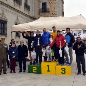 lrededor de cincuenta participantes se dan cita en la V Carrera “Subida y bajada a los torreones del Alcázar”