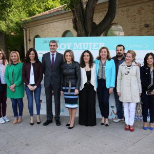 ilagros Tolón anima a hombres y mujeres a “seguir luchando para alcanzar la igualdad real en todos los ámbitos”