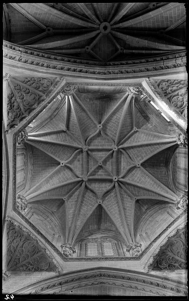 0025 - San Juan de los Reyes - Interior de la cúpula