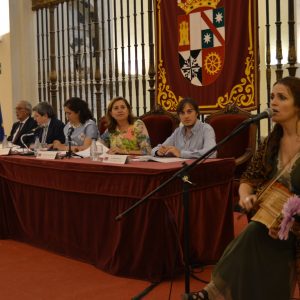 l Consistorio alienta a la Universidad y al Instituto Cervantes en la programación de los cursos de español y de cultura Sefarad
