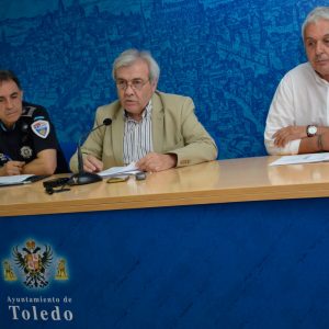 as restricciones de tráfico en la Puerta del Cambrón comienzan el día 3 con la prohibición a vehículos de mercancías y autobuses