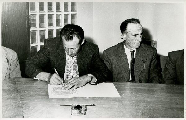 MMH-018-Acto de firma del convenio colectivo de la Construcción en el edificio de Sindicatos_1961 - Fot Flores