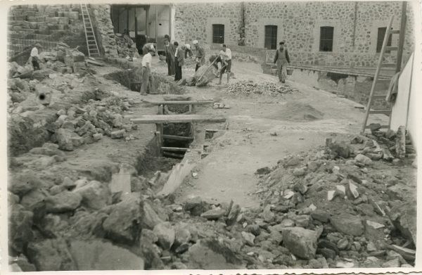 MMH-070-Obras en la plaza de toros de Toledo_1955 - Fot Alfonso