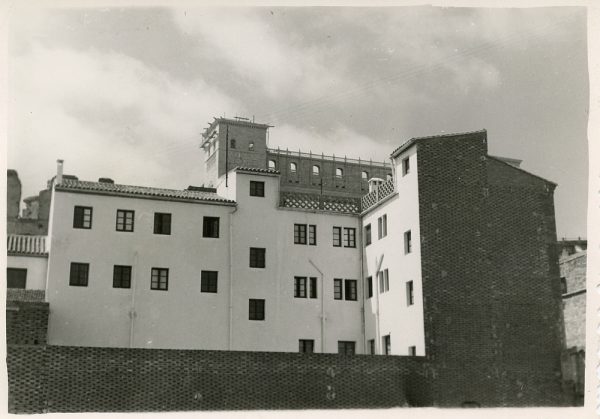 MMH-077-Construcción de edificio en calle Cervantes 3 y 5_ca 1956