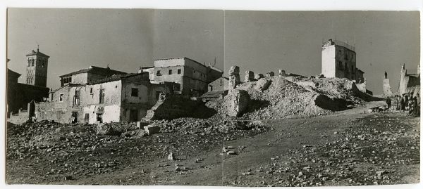 MMH-126-Obras de construcción del aparcamiento en la explanada del Alcázar, junto a San Miguel_ca 1950