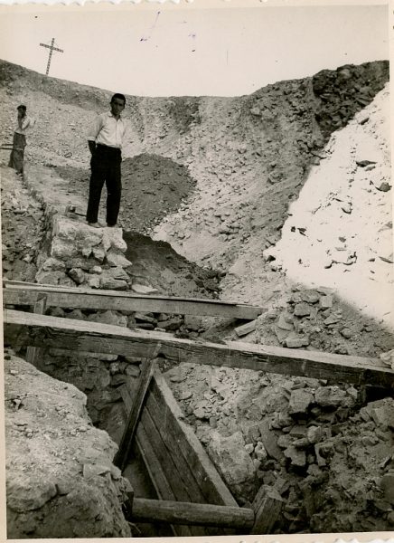 MMH-147-Obras de construcción del aparcamiento en la explanada del Alcázar, junto a San Miguel_ca 1954 - Fot Flores