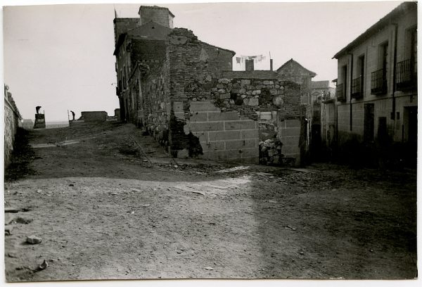 MMH-149-Urbanización de la cuesta de Capuchinos_ca 1955