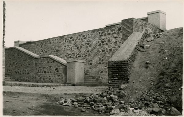 MMH-176-Urbanización de la cuesta de Capuchinos y Corralillo de San Miguel_ca 1955