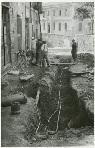 MMH-219-Obras de urbanización en la calle de la Merced_1959 - Fot Flores