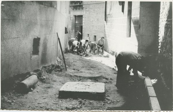 MMH-234-Obras de urbanización en la calle y plaza Buzones_1959 - Fot Flores