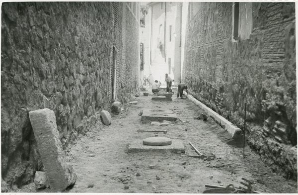 MMH-235-Obras de urbanización en la calle y plaza Buzones_1959 - Fot Flores