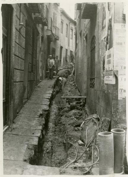 MMH-239-Obras de urbanización en la cuesta de la Sal_1960 - Fot Celestino