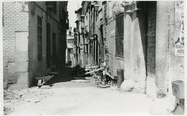 MMH-285-Obras de urbanización en la calle de Núñez de Arce_1960 - Fot Flores