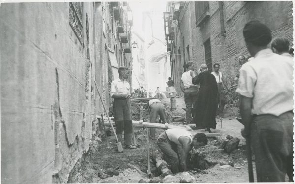 MMH-287-Obras de urbanización en la calle de Núñez de Arce_1960 - Fot Flores