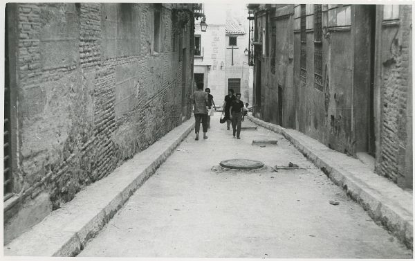 MMH-308-Obras de urbanización en la calle de Núñez de Arce_1960 - Fot Flores