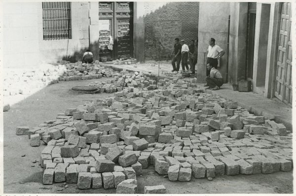 MMH-313-Obras de urbanización en la calle de Núñez de Arce_1960 - Fot Flores