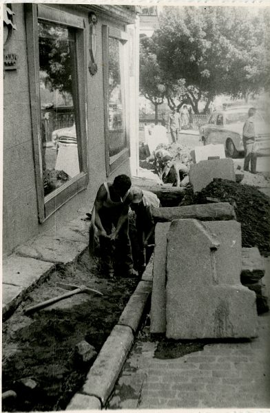 MMH-342-Obras de urbanización en la calle Venancio González_1960 - Fot Flores