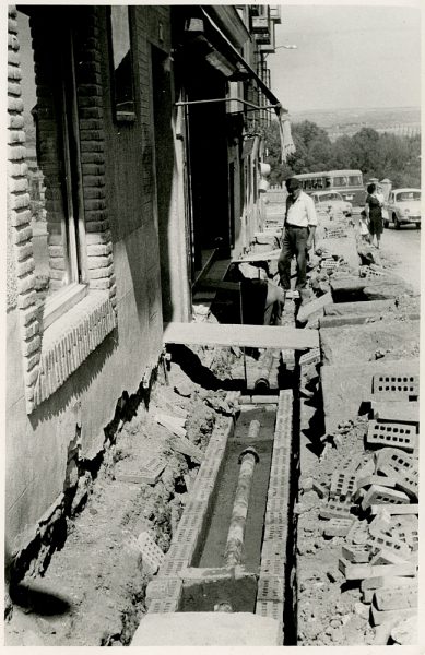 MMH-348-Obras de urbanización en la calle Venancio González_1960 - Fot Flores