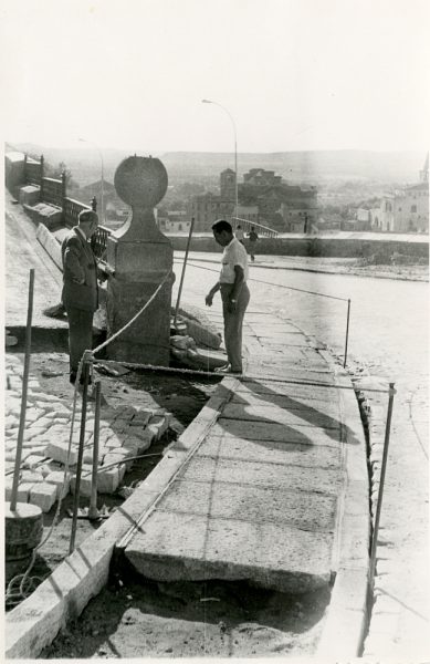 MMH-350-Obras de urbanización en la calle Venancio González_1960 - Fot Flores