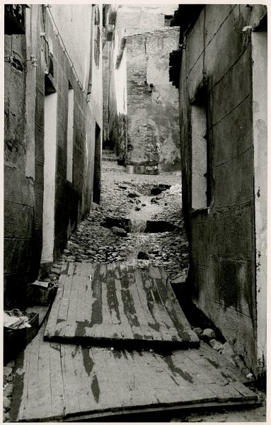 MMH-364-Obras de urbanización en la calle Zarzuela_1960 - Fot Flores