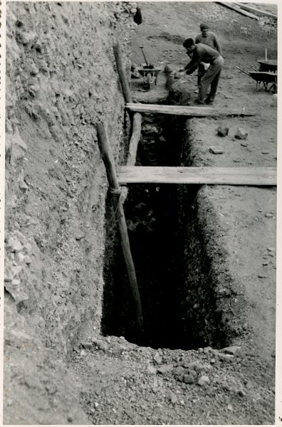 MMH-371-Obras de urbanización junto al tramo de murallas de la calle Gerardo Lobo_1960 - Fot Flores