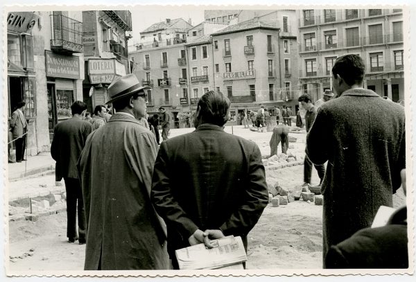 MMH-391-Obras de urbanización de la plaza de Zocodover_1961 - Fot Flores