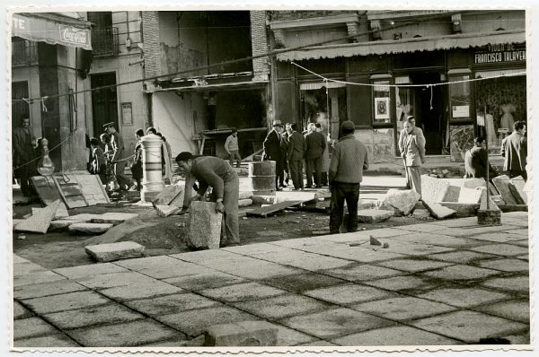 MMH-406-Obras de urbanización de la plaza de Zocodover_1961 - Fot Flores