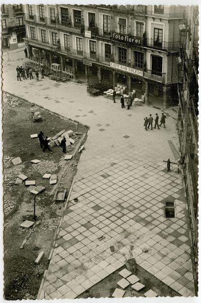 MMH-410-Obras de urbanización de la plaza de Zocodover_1961