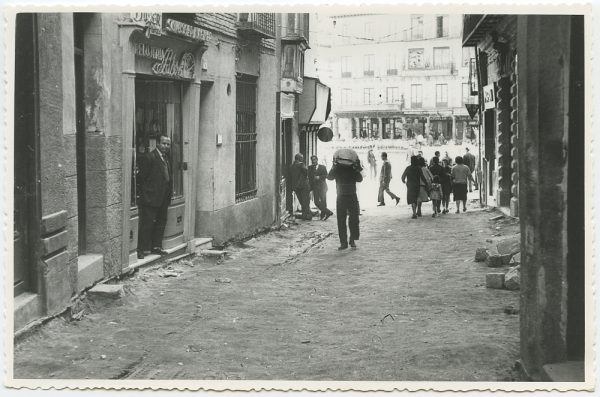 MMH-446-Obras de urbanización en la calle Sillería_1961 - Fot Flores