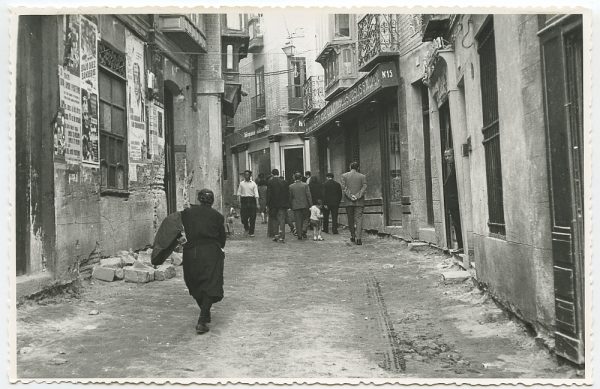 MMH-448-Obras de urbanización en la calle Sillería_1961 - Fot Flores