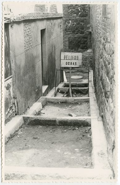 MMH-467-Obras de urbanización en la cuesta del Águila_1961 - Fot Flores