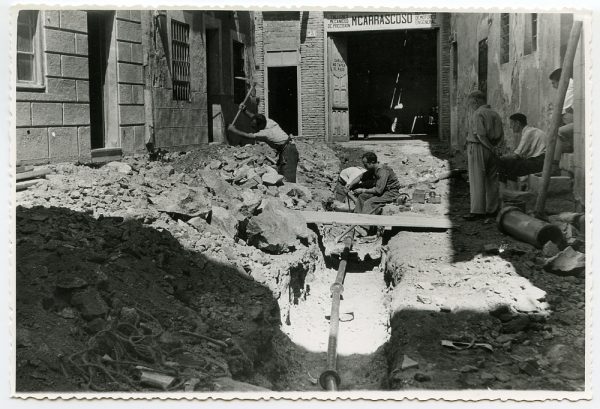 MMH-469-Obras de urbanización en el Corral de la Campana_1961 - Fot Flores