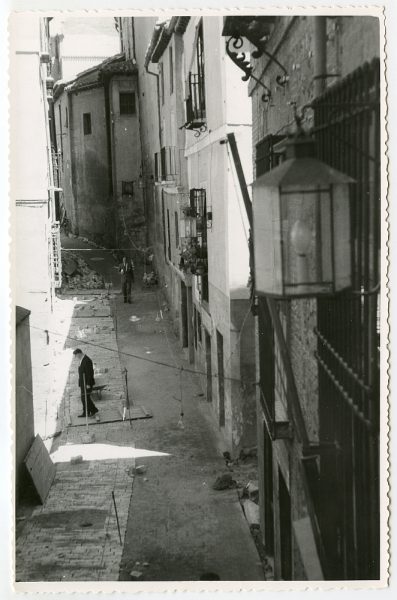 MMH-489-Obras de urbanización en la calle de Alfileritos_1961 - Fot Flores