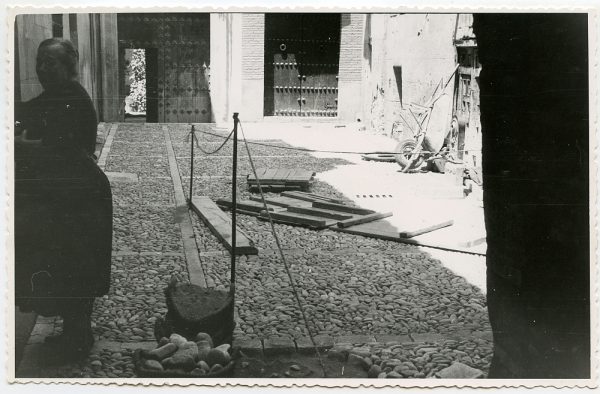 MMH-493-Obras de urbanización en el callejón de Gigantones_1961 - Fot Flores