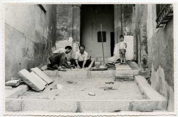 MMH-497-Obras de urbanización en el callejón de Agustín Moreto_1961 - Fot Flores