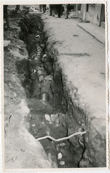 MMH-547-Obras de urbanización en la plaza de la Magdalena_1962 - Fot Flores