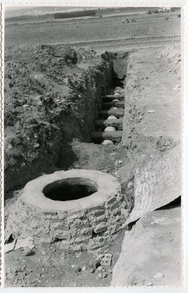 MMH-568-Obras de abastecimiento de agua en paraje desconocido_ca 1963 - Fot Flores