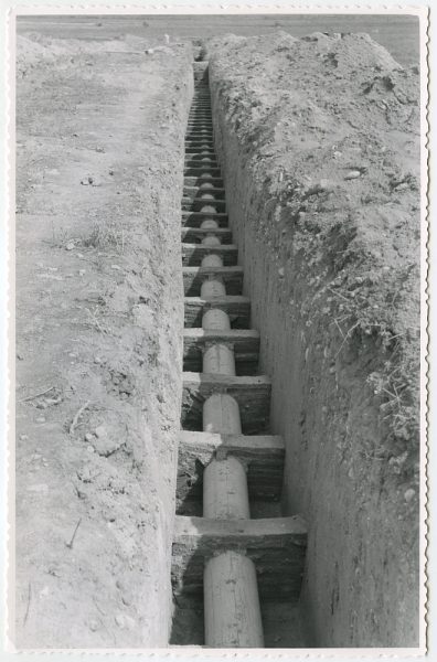 MMH-582-Obras de abastecimiento de agua en paraje desconocido_ca 1963 - Fot Flores