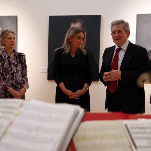 ofía Gandarias ofrece un original homenaje al Greco en San Marcos de la mano de 54 personajes de nuestra época