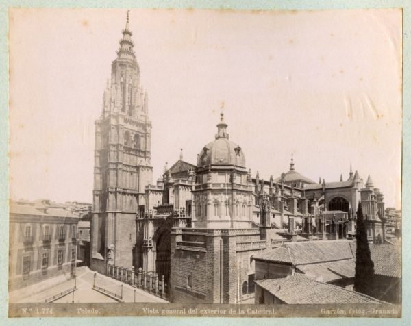1774 - Toledo. Vista general del exterior de la Catedral
