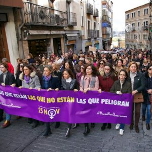 a ciudad sale a la calle este 25N y enfatiza en los menores asesinados por sus padres en entornos de violencia machista